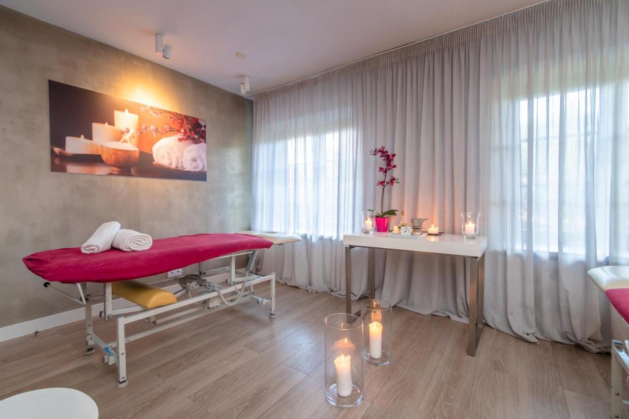 Hotel Debowa Gora Active & Spa Łąck Exteriör bild