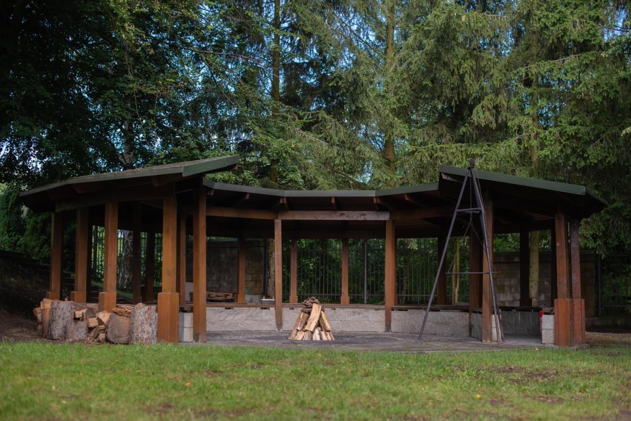 Hotel Debowa Gora Active & Spa Łąck Exteriör bild